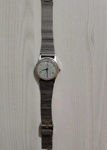 Antique Titan Analog Watch for Women(Cell Down)