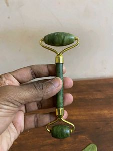 Jade Roller &amp; Gua Sha Set