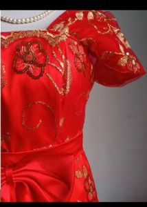New Stunning Red Embroidered Gown🩷🩷
