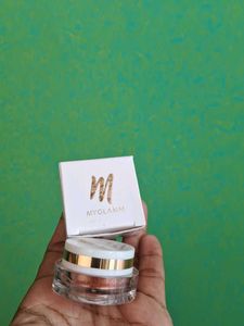 Myglamm Lit And Eye Sparkle