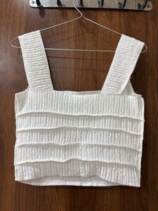 savana Chic Textured White Crop Top