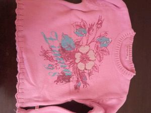Selling Pink Sweater 4-5 Year Old Girls In ₹150