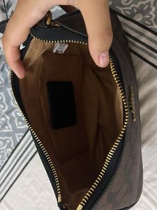 Coach Replica Teri Shoulder bag