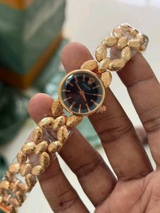 Elegant Gold Rolex Watch