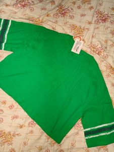 Superdry Graphic Tee💚