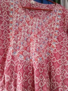Beautiful Pink Printed Kurta set