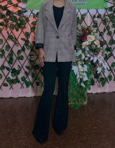 Black Flared High-Waisted Pants