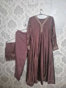 Elegant Embroidered Kurta Set