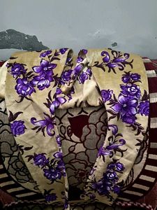 5.Beautiful Floral Print leggings