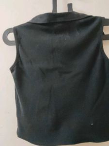 Sleeveless Collared Black Top