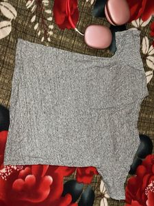 IZZUE Grey Graphic Tee