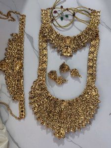 Exquisite Indian Bridal Jewellery Set