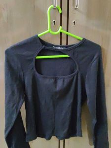 Chic Cut-Out Long Sleeve Top