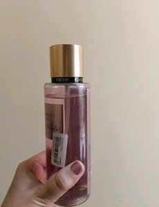 Victoria's Secret Velvet Petals Body Mist