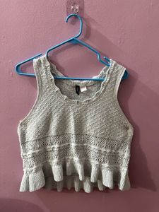 H&amp;M Knit Ruffle Crop Top
