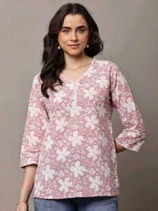 🩷 Floral Kurta Top