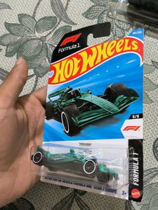 HOTWHEELS ASTON MARTIN FORMULA ONE TEAM