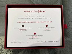 HYUE Velvette Lip Kit in Berries