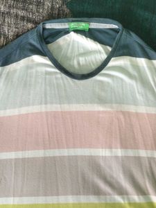 United Colors of Benetton 100% original tshirt