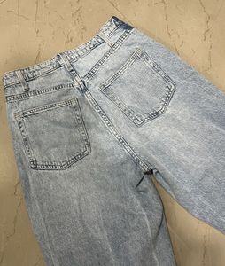Light Wash Baggy Jeans