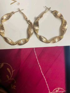 Stylish Golden Round Earrings