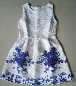 🇰🇷Elegant White &amp; Blue Floral Dress