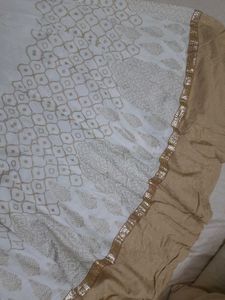 Elegant White &amp; Gold Printed Kurta