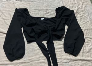 Chic Black Tie Front Crop Top