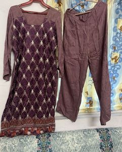 Elegant Mauve Embroidered Kurta Set