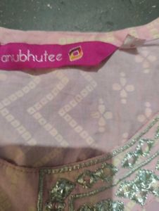 Elegant Pink Embroidered Kurta Set