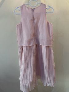 Comb Of  Girls Dress
