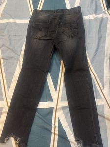 Stylish Ripped Grey Jeans for Women
