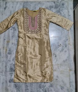 Kurta Pant Set With Dupatta