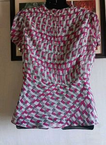 Chic Pink &amp; Grey Geometric Print Blouse