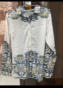 Elegant White Printed stain top