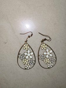 Cute Floral Drop Earrings