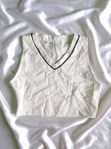 Chic Embroidered Sleeveless Crop Top