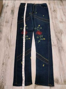 sc9980 Sabrin jeans waist 28 inches