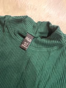 Ribbed Mock Neck T-Shirt