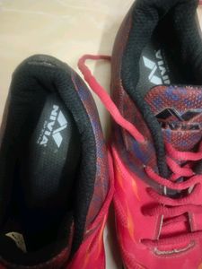 Nivea Running Shoes/Spikes Size 9