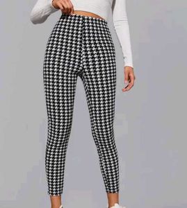 Houndstooth Print Leggings