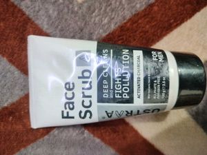 Ustraa Scrub