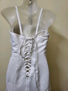 Elegant gown with white inner