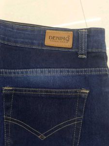 Classic Blue Denim Capri Jeans (women)