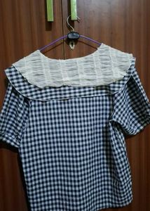 Korean Top with Ruffled Collar
