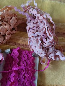 rikrak lace  all nearly more than 4 MTRS.