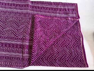 Magenta Chevron Print Cotton Linen Saree