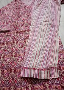 Pakistani Style Kurta Trauser Set