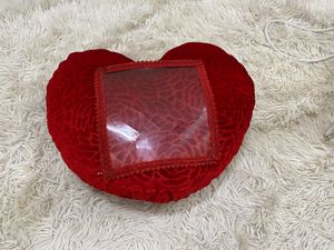 Heart-shaped Ita Pillow