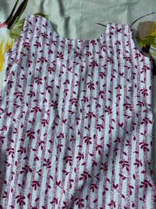 V-Neck Printed Sleeveless Kurta